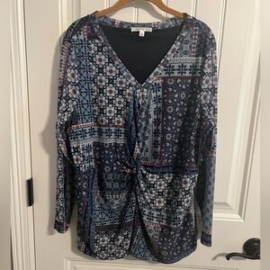 #1242. Daily Thread Blue V-Neck Long Sleeve Blouse with Knot Detail. Size 1X